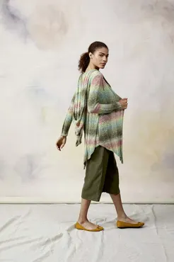 Jacke mit Kapuze aus LINELLO