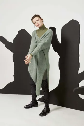 Asymmetrischer Zipfelpullover aus SURI ALPACA