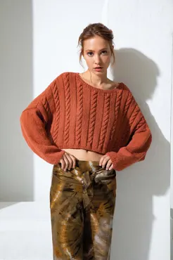 Kurzer Pullover aus REGINA