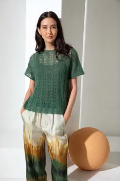 Kurzarm-Pullover aus LACE