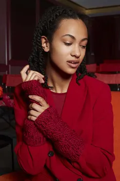 Stulpen aus WOOLADDICTS FIRE