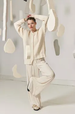 Pullover aus WOOLADDICTS HONESTY