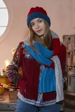 Schal aus WOOLDDICTS AIR