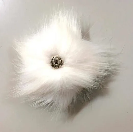 Kunstfell Pompon mit Druckknopf, weiss