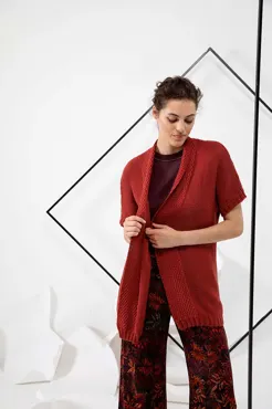 Kurzarm-Jacke aus AMIRA LIGHT